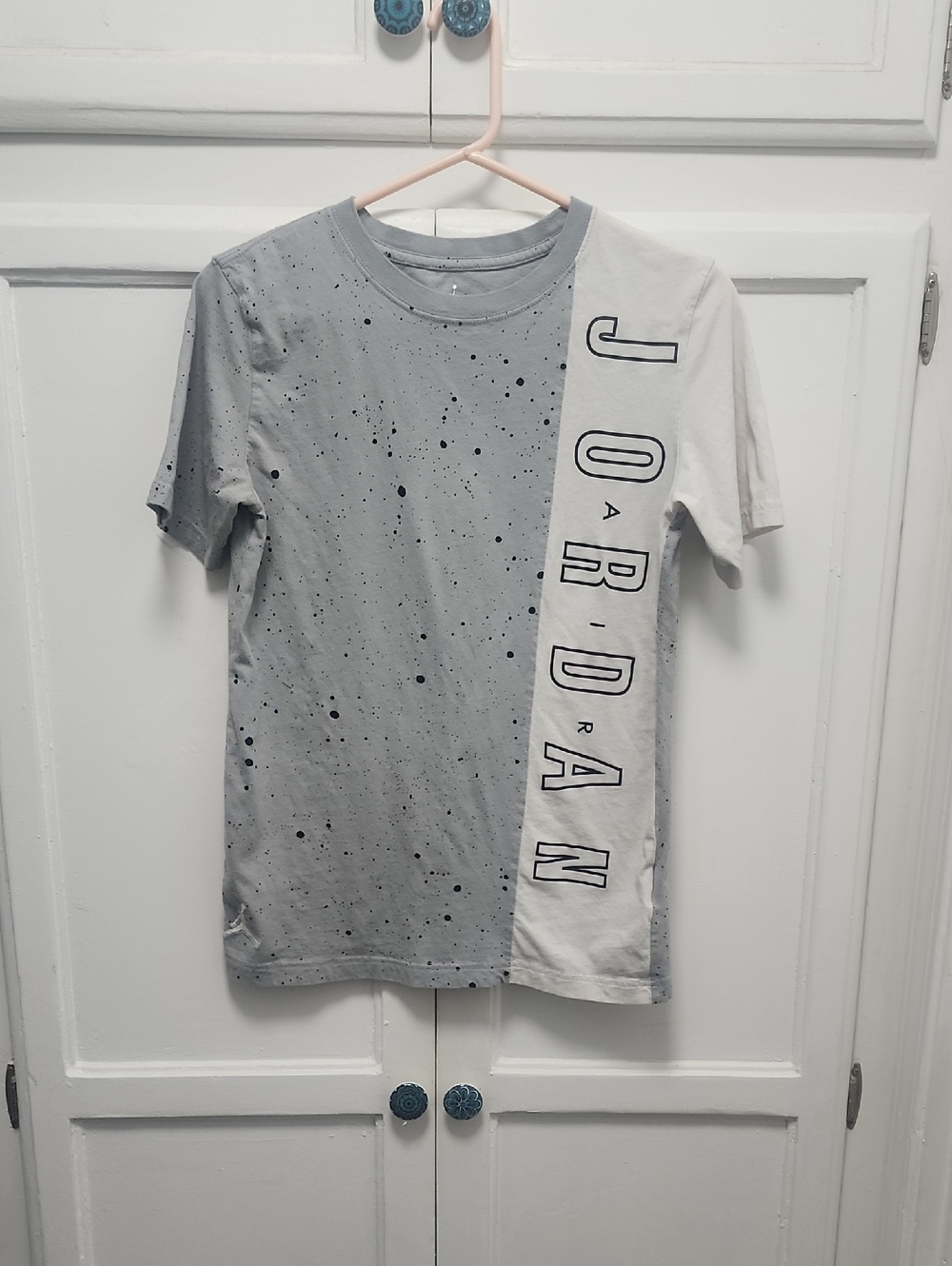 Air Jordan YouthGray and White Split Speckle Graphic Tee